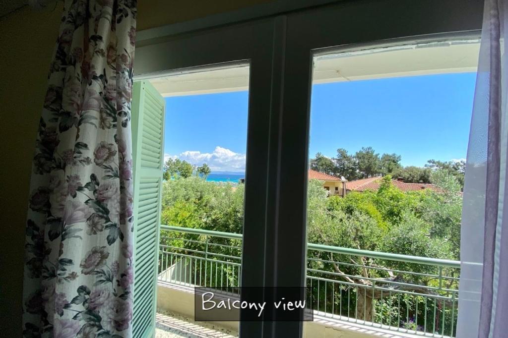 Afitos Beach Apartments * Afytos